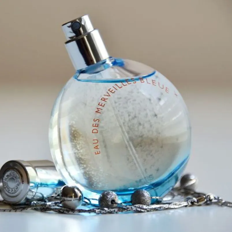 6 chai nước hoa mùi sạch sẽ, nhẹ nhàng được rất yêu thích - 11