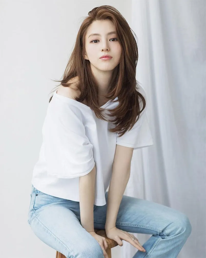 Top 15+ kiểu tóc layer medium length nữ rất trẻ trung