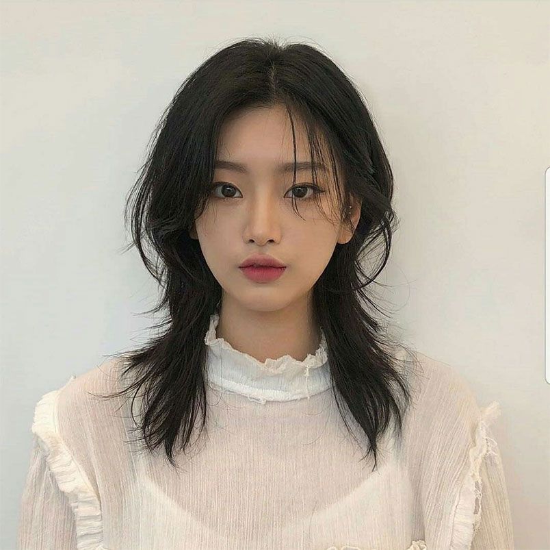 Top 15+ kiểu tóc layer medium length nữ rất trẻ trung