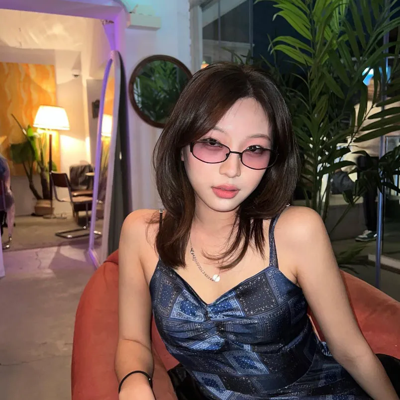 Top 100 ảnh gái xinh tóc dài đeo kính đẹp - cực xinh - 24