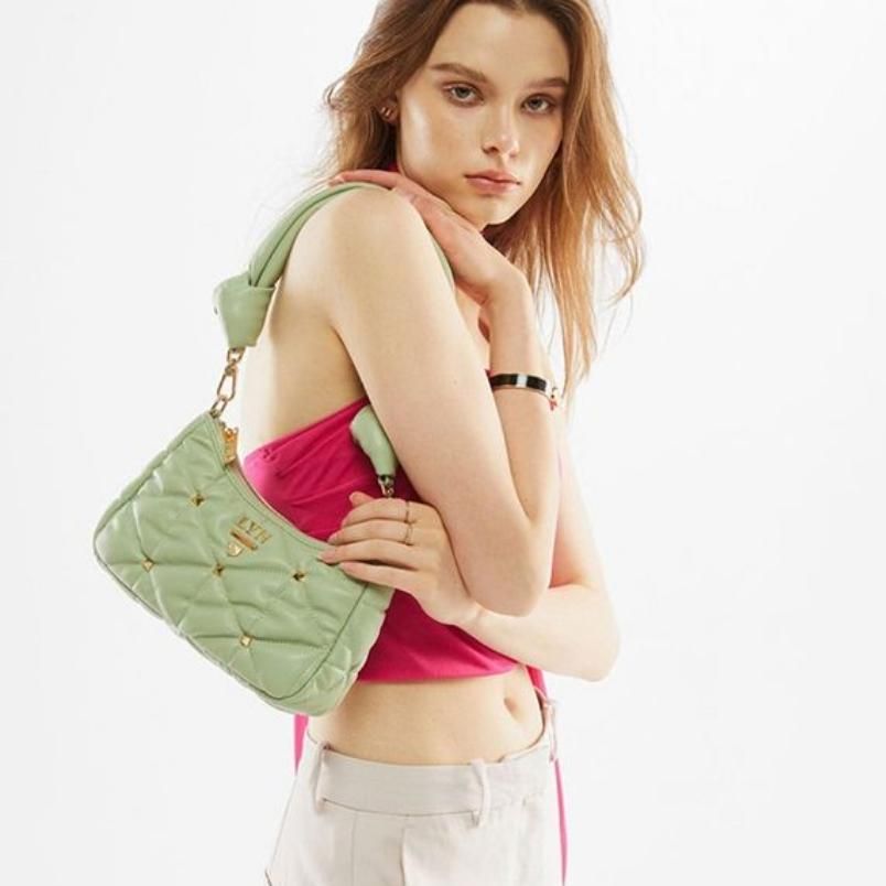 8 mẫu túi Lyn màu xanh giúp nàng tô điểm cá tính - 7