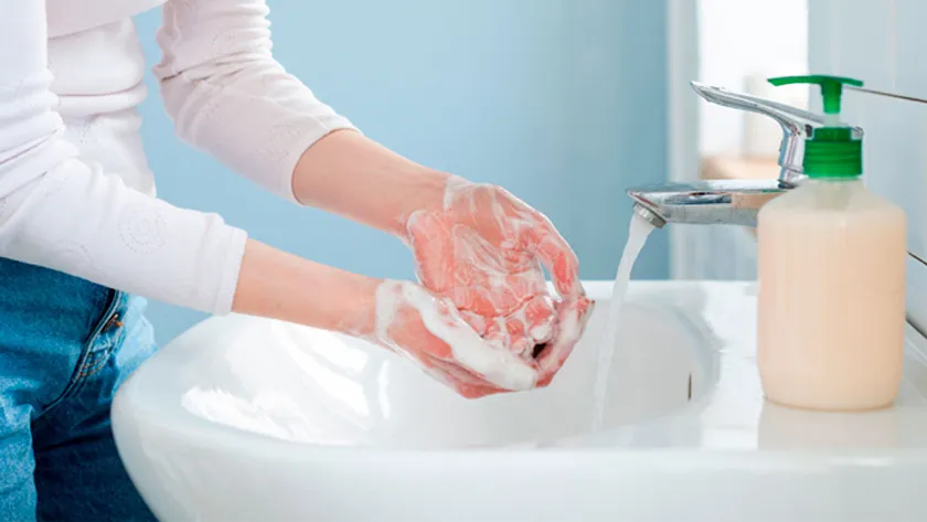 3 Cách đánh kem nền lâu trôi, không mốc và mịn đẹp tự nhiên