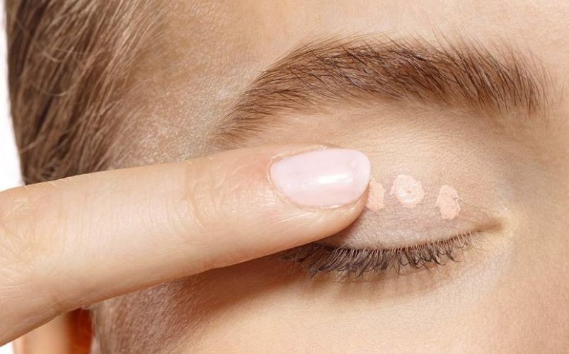 Hướng dẫn cách trang điểm che bọng mắt - 5