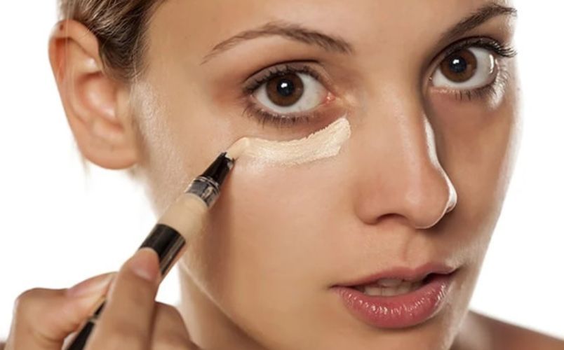 Hướng dẫn cách trang điểm che bọng mắt - 8