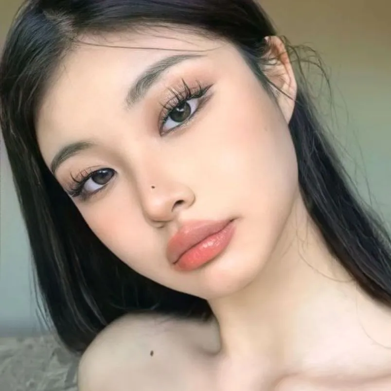 Makeup tone lạnh là gì? 10 cách trang điểm tone lạnh cuốn hút