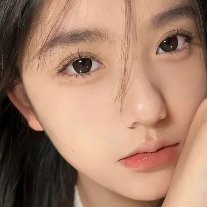 Makeup tone lạnh là gì? 10 cách trang điểm tone lạnh cuốn hút