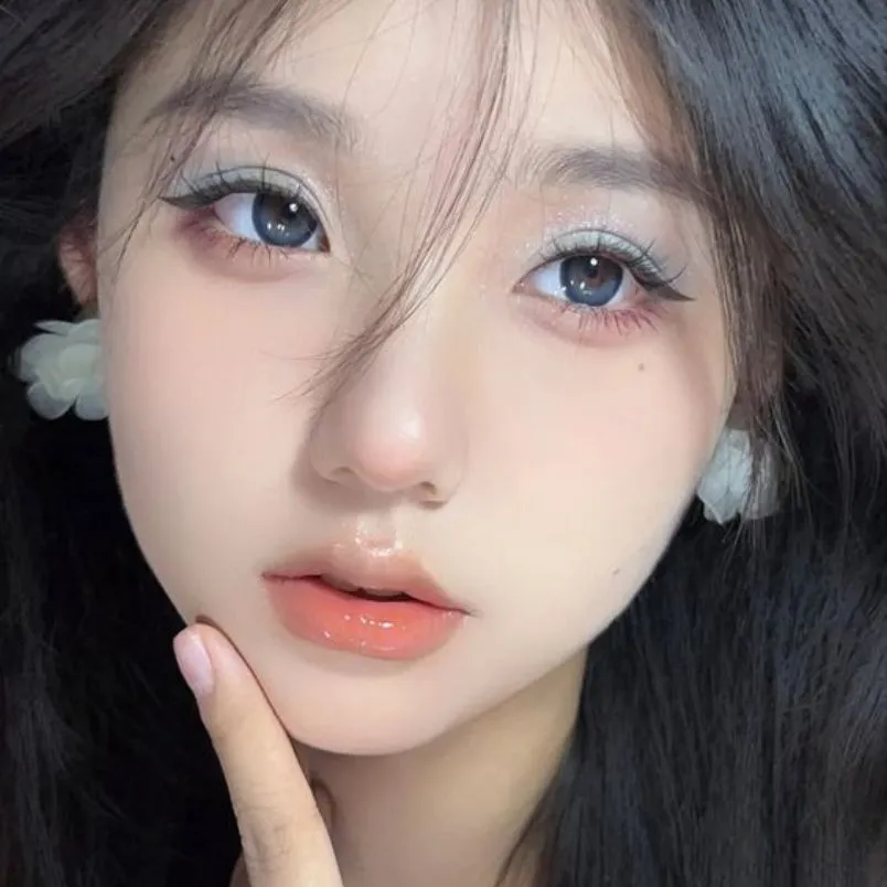 Makeup tone lạnh là gì? 10 cách trang điểm tone lạnh cuốn hút