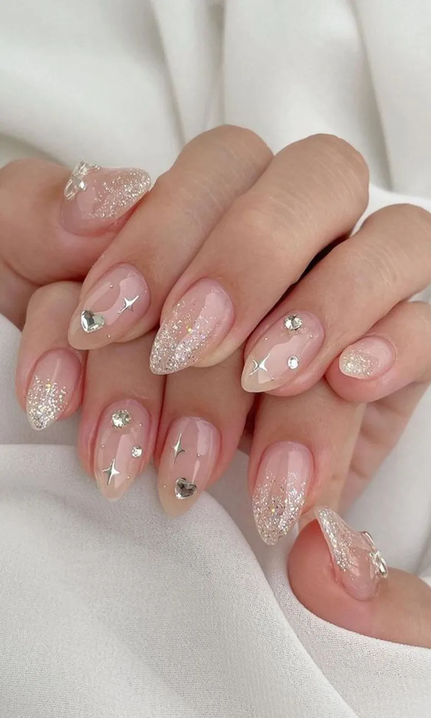 Top 18+ mẫu nail móng nhọn sang trọng và quyến rũ làm nàng say mê