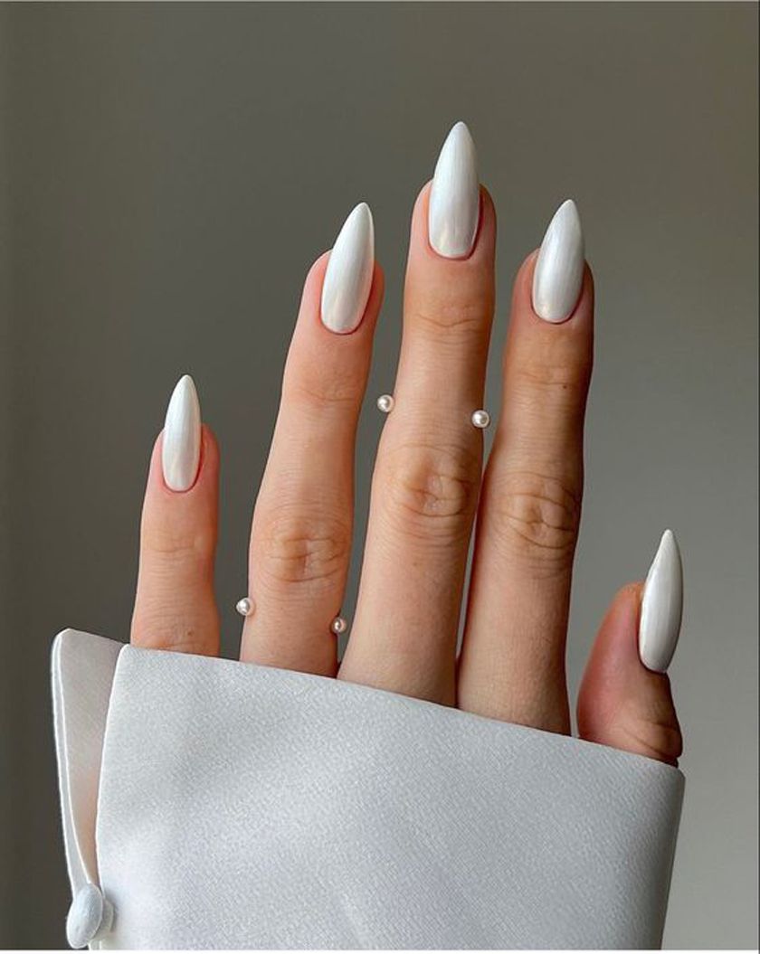 Top 18+ mẫu nail móng nhọn sang trọng và quyến rũ làm nàng say mê