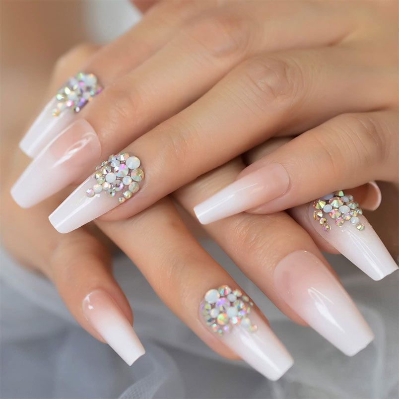 Top 101+ mẫu nail đính đá đẹp, sang chảnh cho nàng tham khảo
