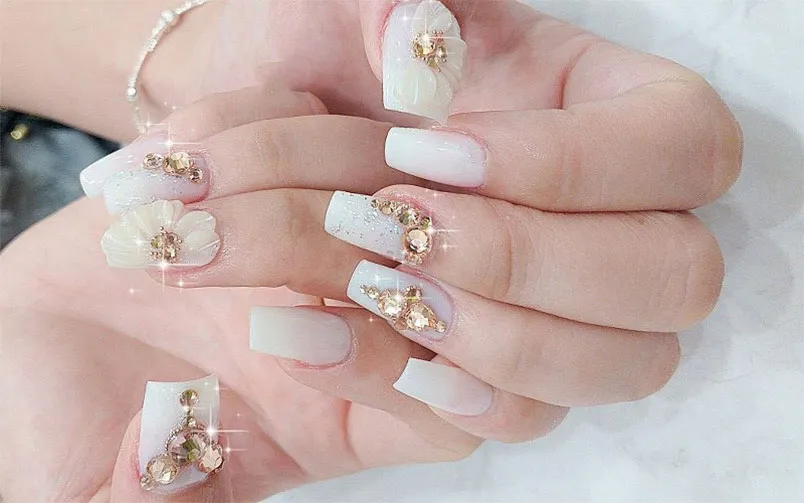 Top 101+ mẫu nail đính đá đẹp, sang chảnh cho nàng tham khảo