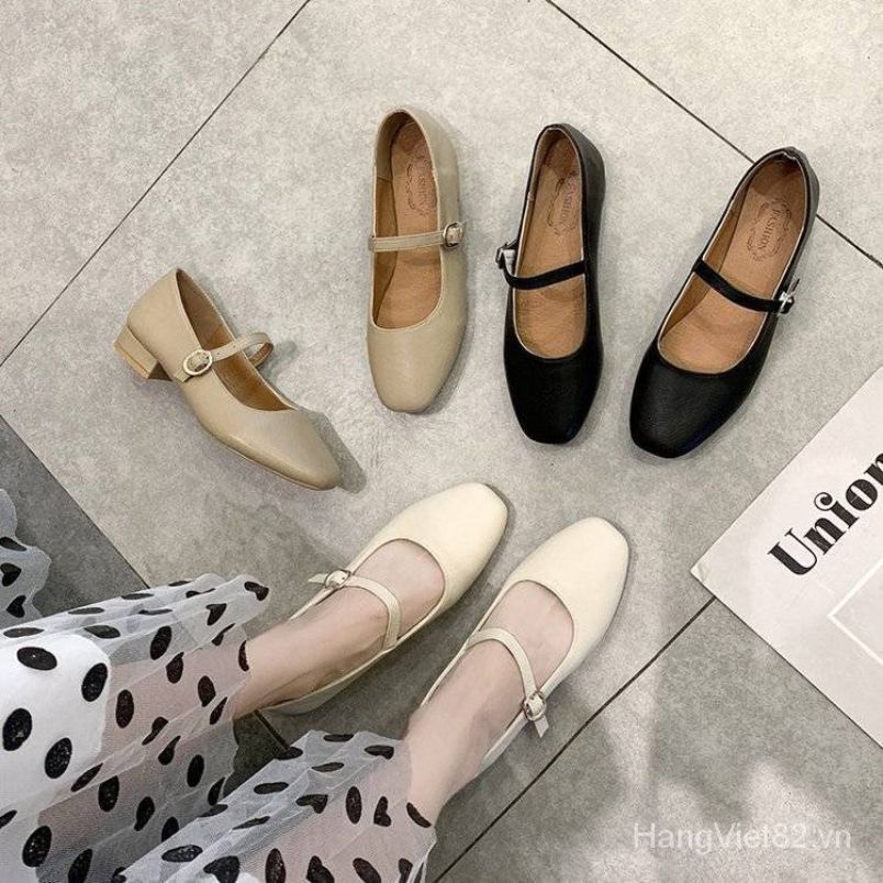 Top 11 những loại giày không cần mang tất cho nam nữ