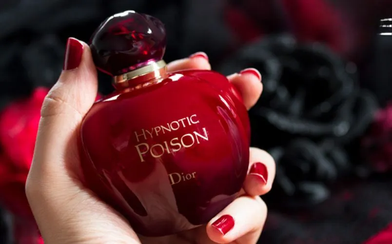 Review 3 chai nước hoa hình quả táo của thương hiệu Dior - 1