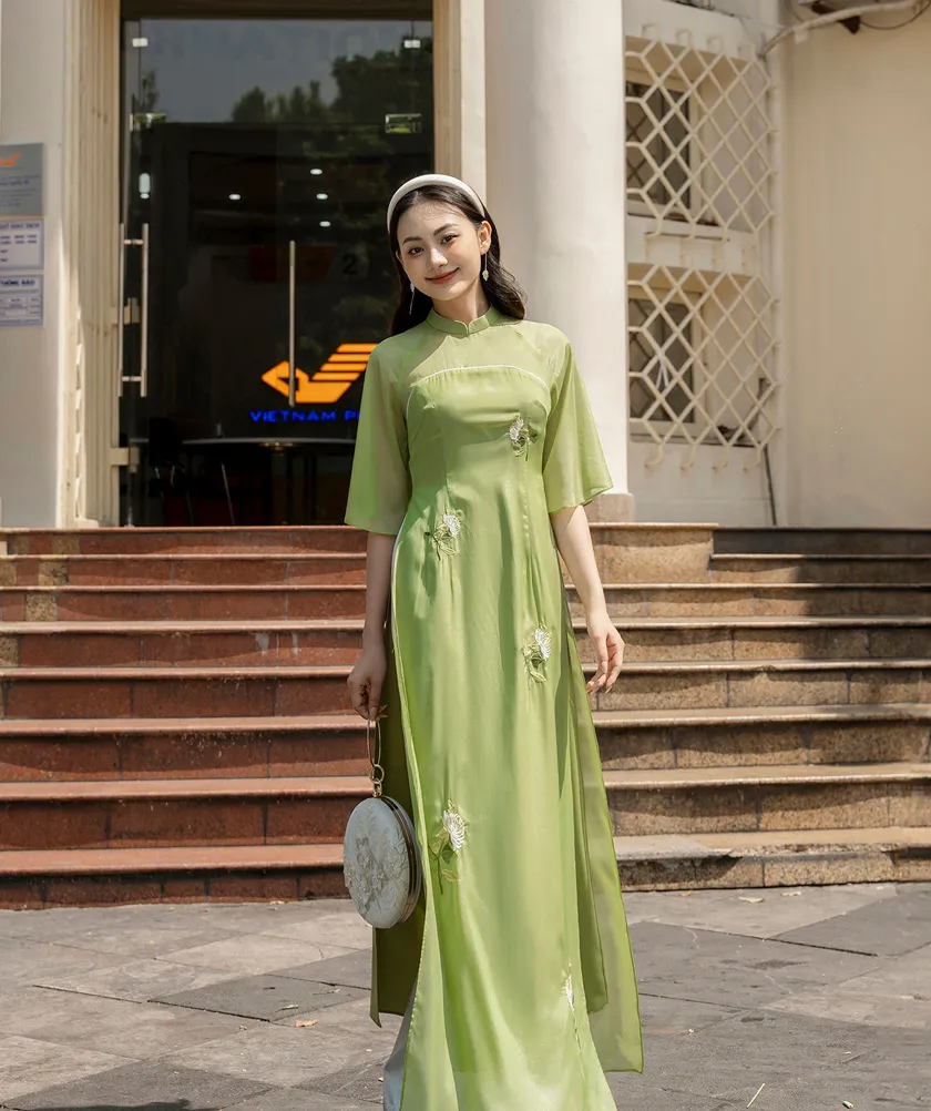 9+ phụ kiện mặc áo dài giúp chị em tỏa sáng, tôn dáng cực khéo - 13