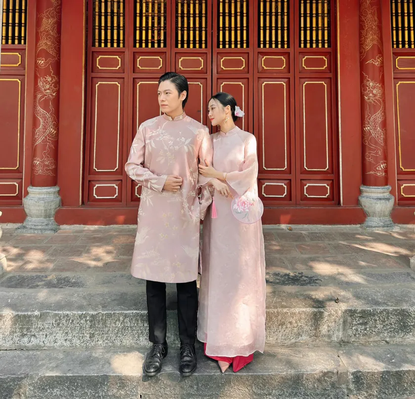 9+ phụ kiện mặc áo dài giúp chị em tỏa sáng, tôn dáng cực khéo - 3