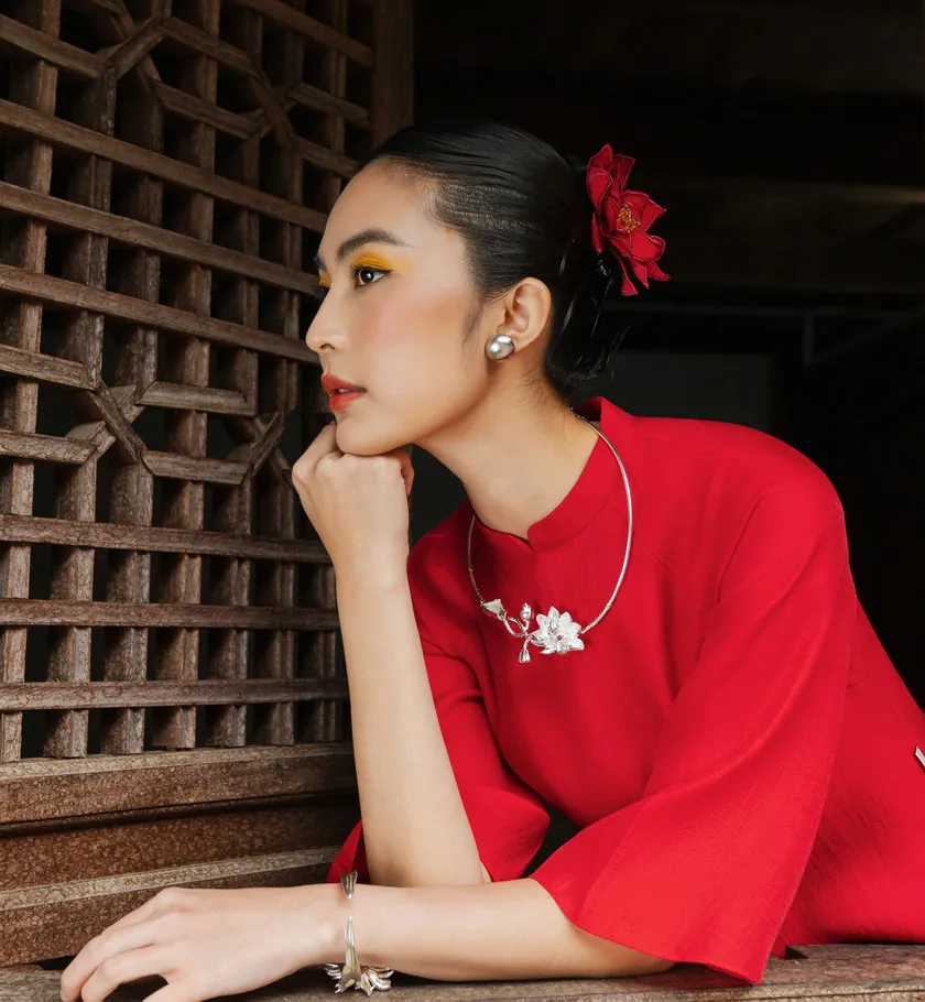 9+ phụ kiện mặc áo dài giúp chị em tỏa sáng, tôn dáng cực khéo - 17