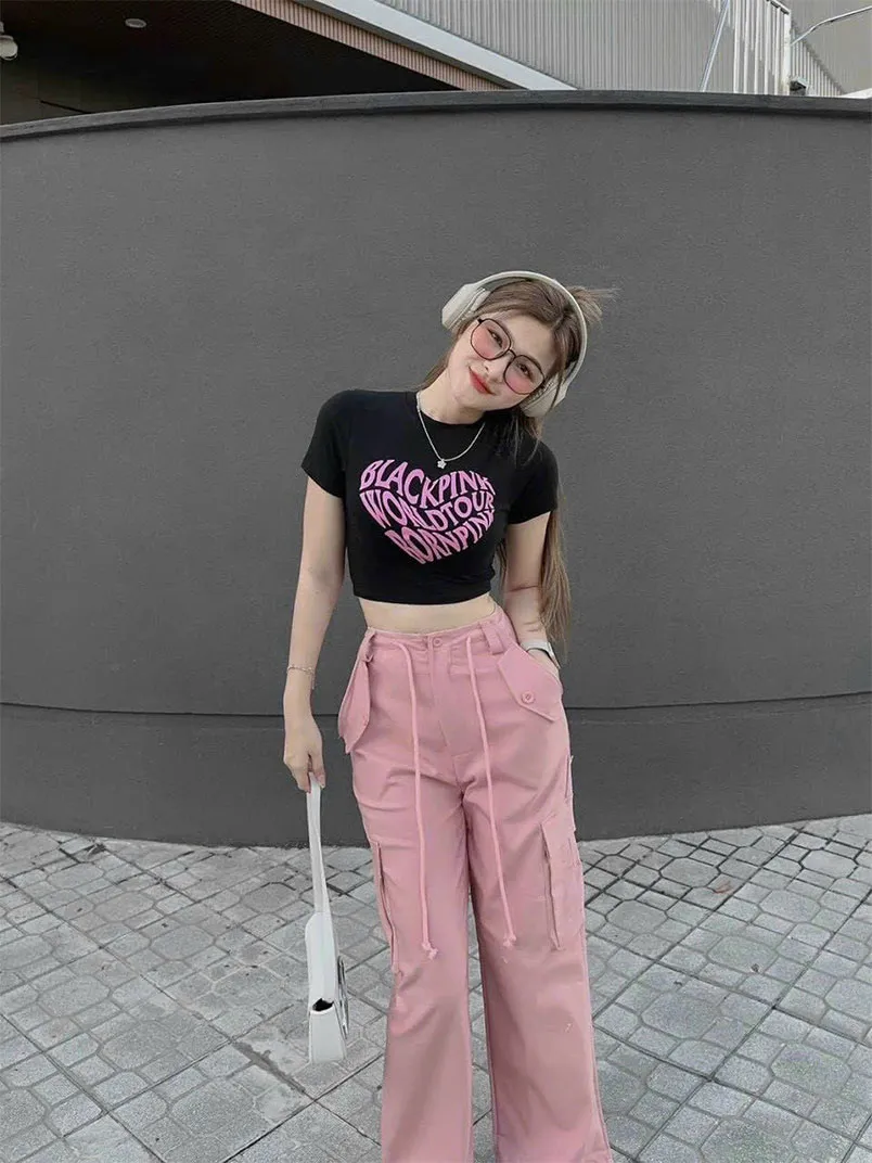 Quần Parachute là gì? Phối đồ với quần Parachute chuẩn IT girl