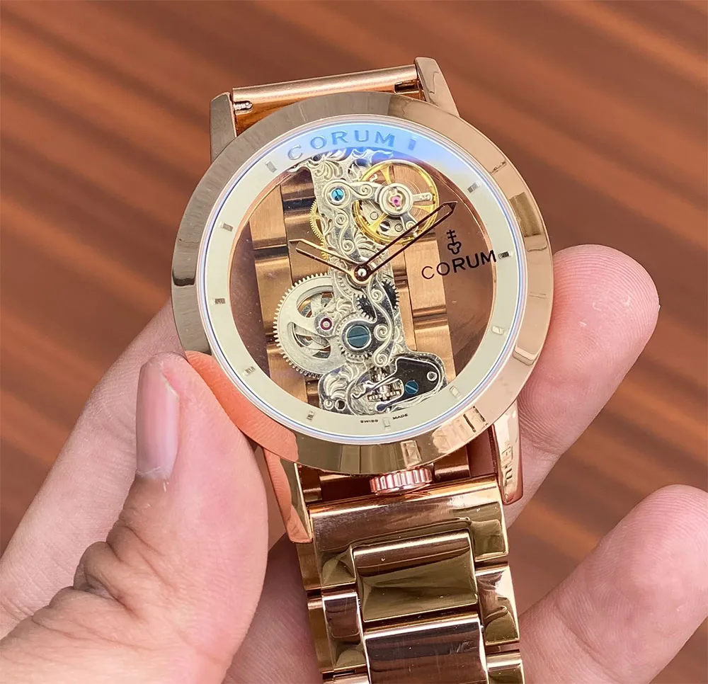 Top 5 cách phân biệt đồng hồ Corum thật giả rất chuẩn xác  - 2