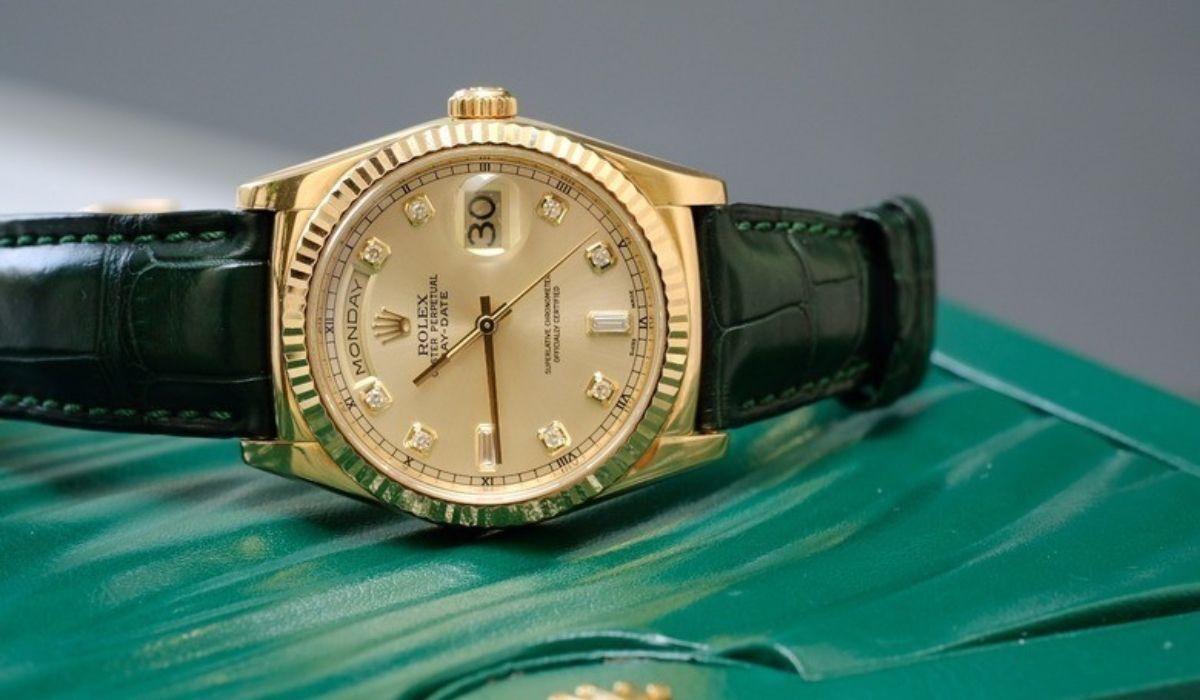 Cách thay dây đồng hồ Rolex đơn giản tại nhà