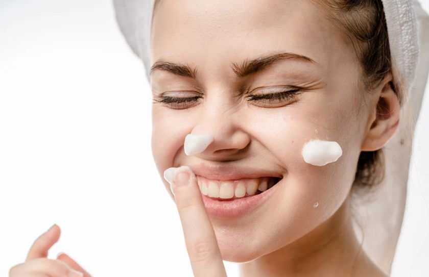 Có nên cạo lông mặt không? Cách dưỡng sau cạo để da mặt khỏe đẹp