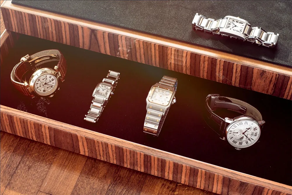Đồng hồ Carier của nước nào? Đồng hồ Cartier có tốt không?