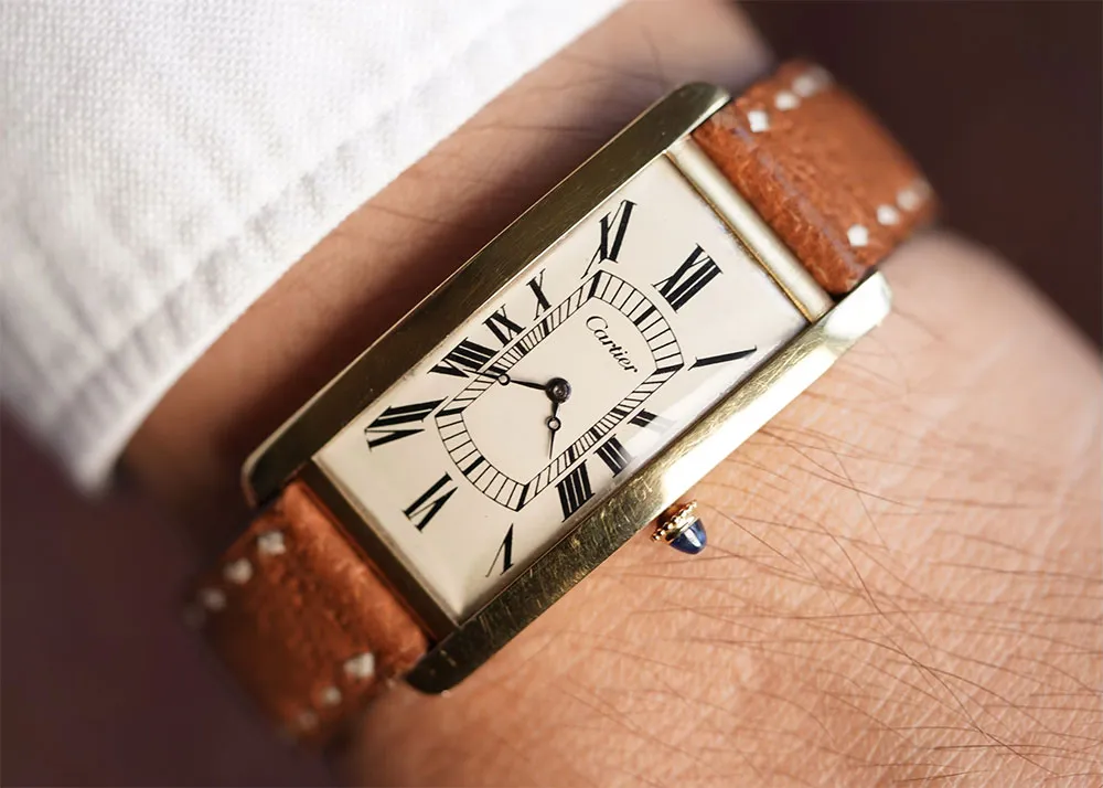Đồng hồ Carier của nước nào? Đồng hồ Cartier có tốt không?