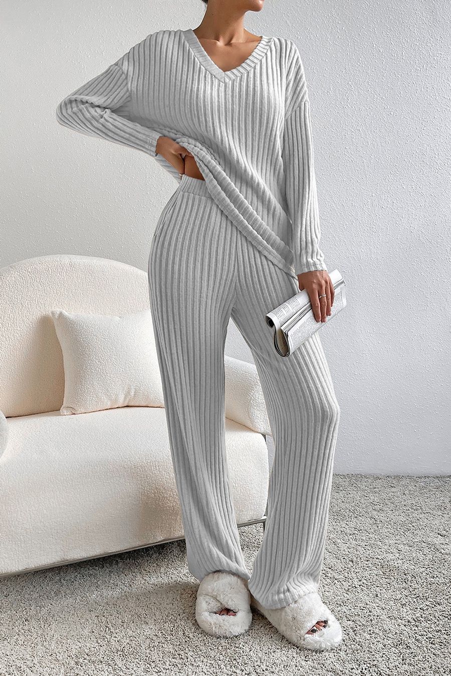 Outfit là gì? Khám phá những outfit rất thịnh hành hiện nay