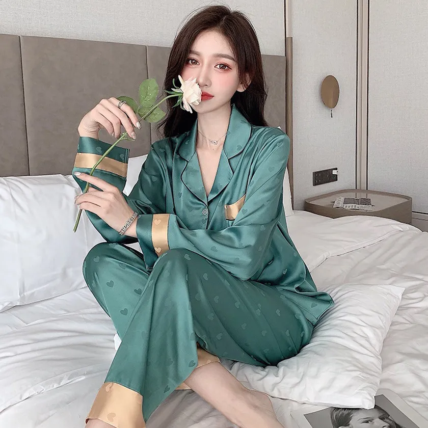 Gợi ý 30+ quà cưới tặng bạn thân ý nghĩa và rất độc đáo