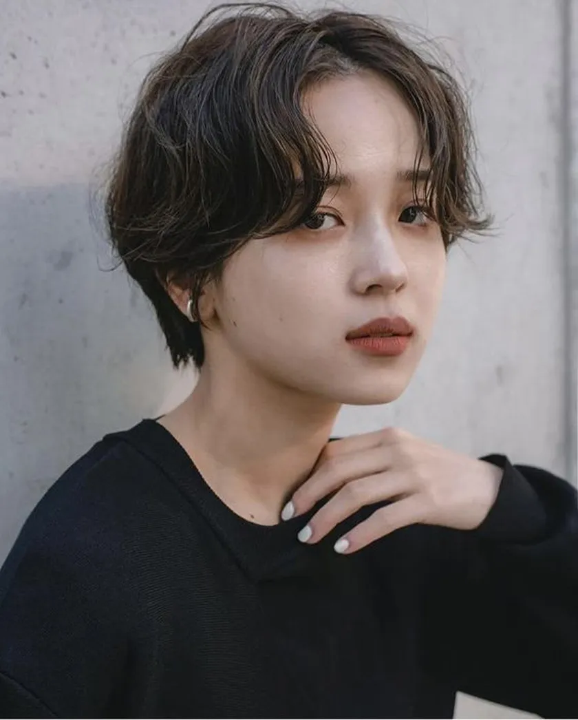 Top 15 kiểu tóc tomboy 2 mái sành điệu và phá cách