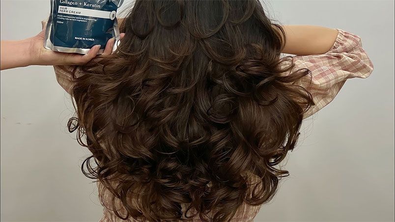 Top 10 kiểu tóc xoăn bung layer đẹp, xu hướng năm nay
