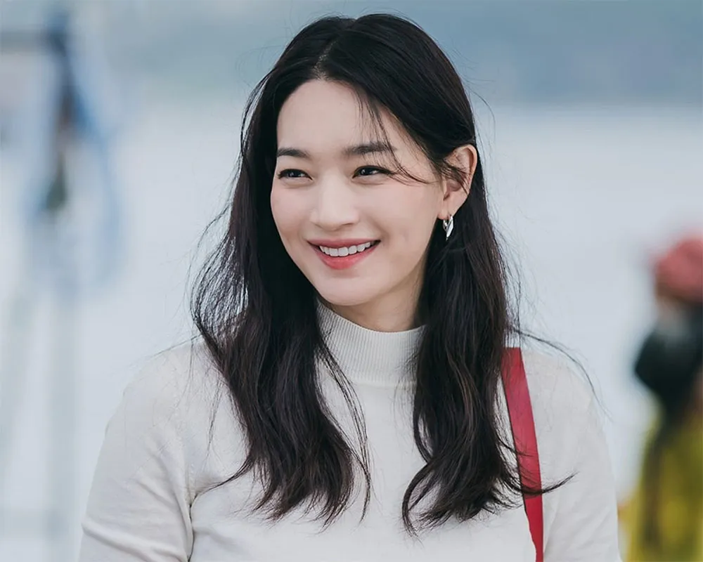 4 kiểu tóc ngang vai cho phụ nữ trên 40 tuổi thăng hạng nhan sắc - 3