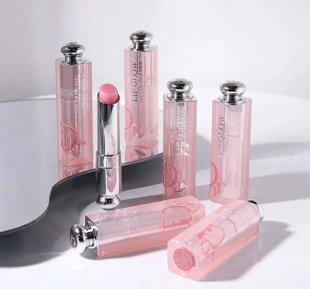 4 thỏi son dưỡng có thiết kế cực xinh, nhìn là muốn mua liền - 2