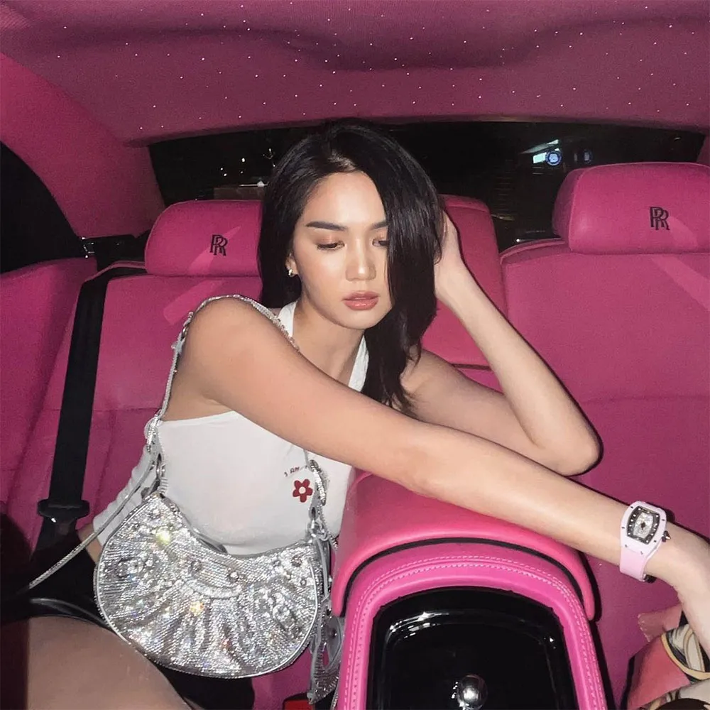 Đâu là mẫu túi hiệu gây sốt được nhiều sao Việt rất nổi bật? - 12