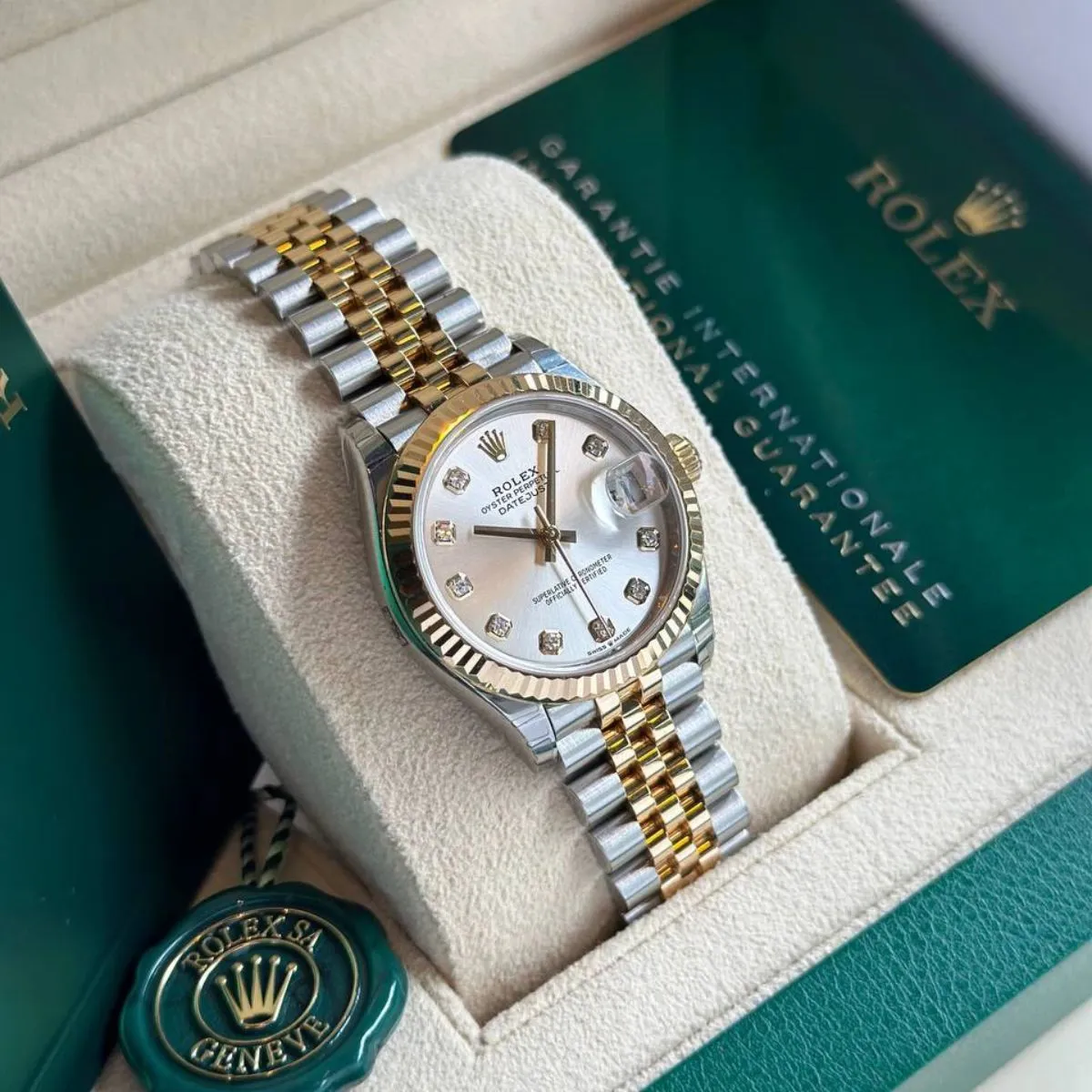 Top 4 thương hiệu đồng hồ nào rất giữ giá đáng đầu tư - 2