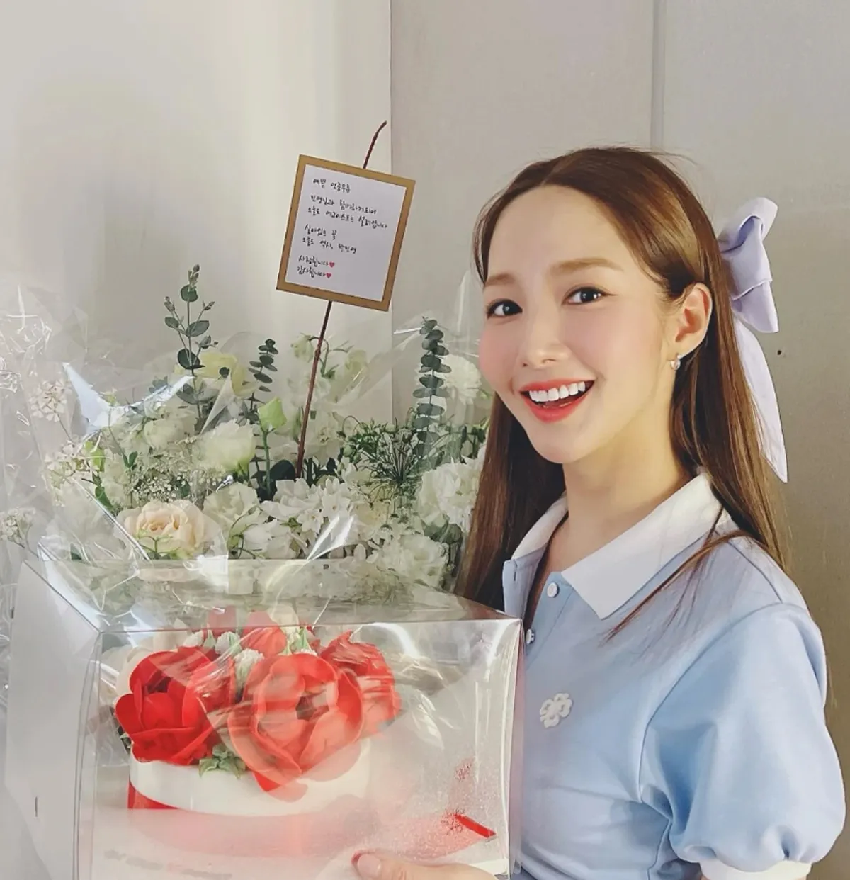 Kiểu tóc buộc nửa đầu