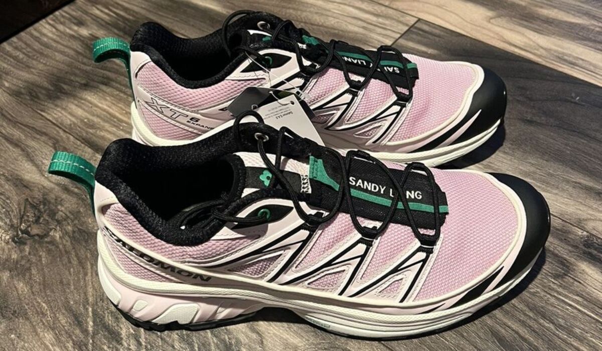 7 mẫu sneaker hồng vừa ngọt ngào, vừa cá tính giúp outfit thêm phong cách - 2