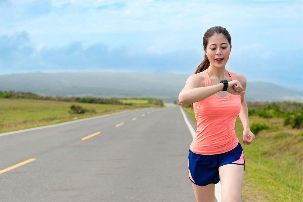 Nhã Phương khoe cơ bụng săn chắc chỉ với 3 bài tập sau sinh - 4