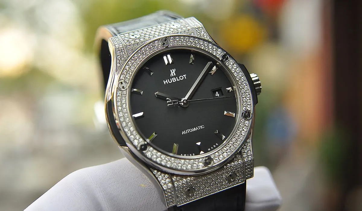 Lý giải tại sao đồng hồ Hublot đắt đỏ