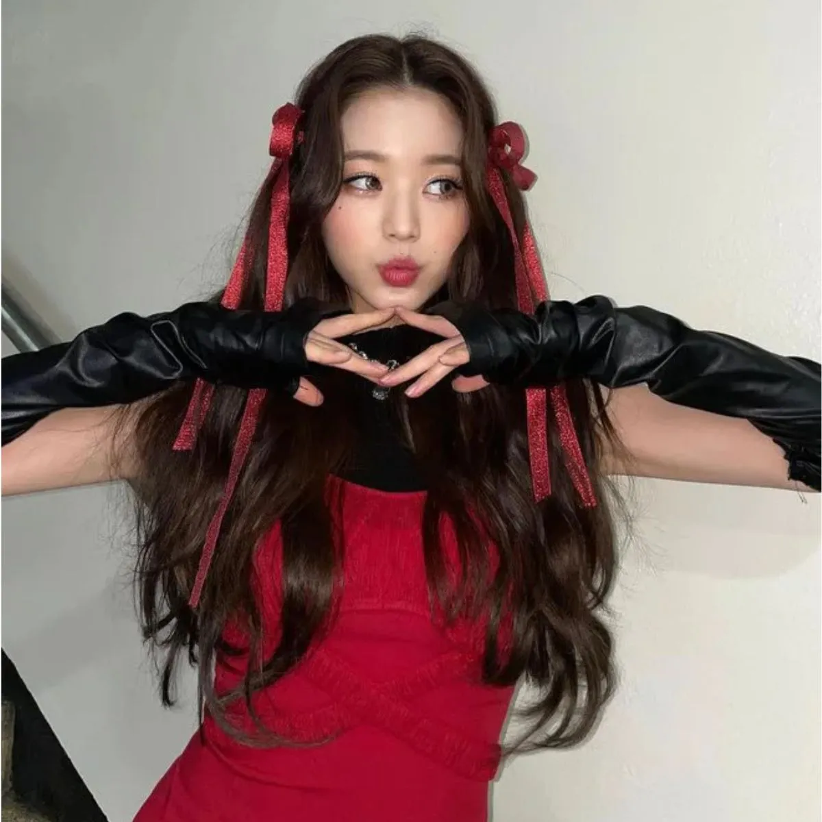 Xu hướng đính nơ Coquette Core trở thành hot trend mới năm 2025 - 2