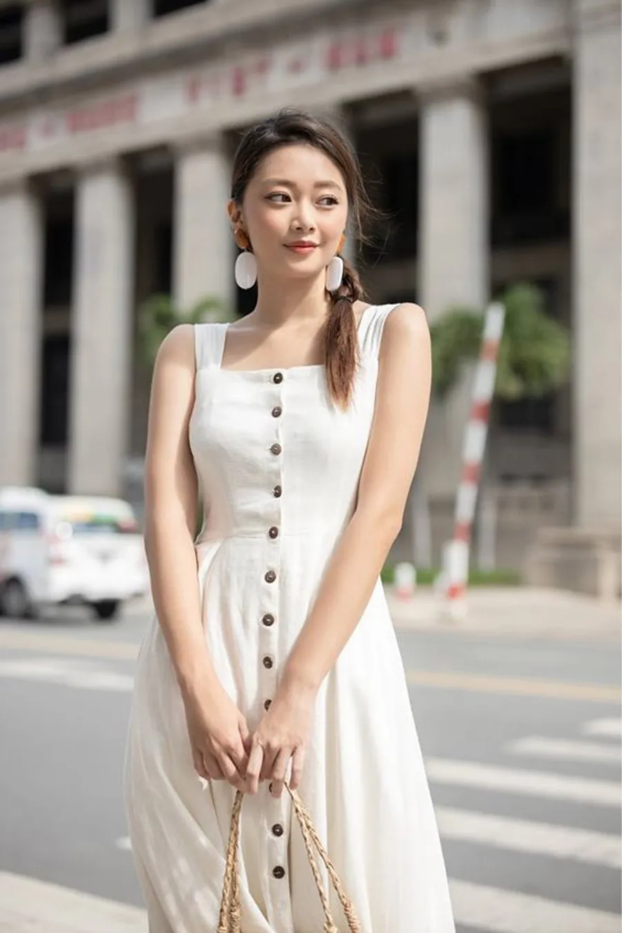 5 mẫu váy liền đang là xu hướng cho mùa xuân hè năm nay