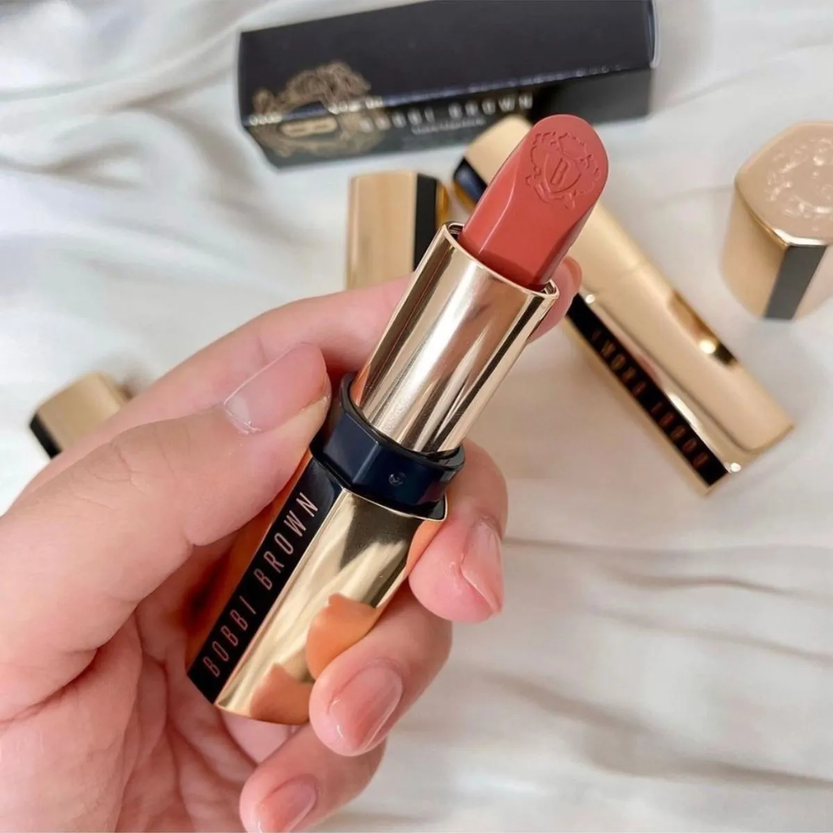Top 15 các hãng son môi cao cấp tốt được rất yêu thích