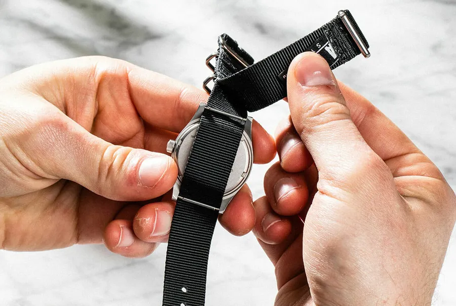 Cách khắc phục dây đồng hồ bị rộng nhanh chóng và đơn giản