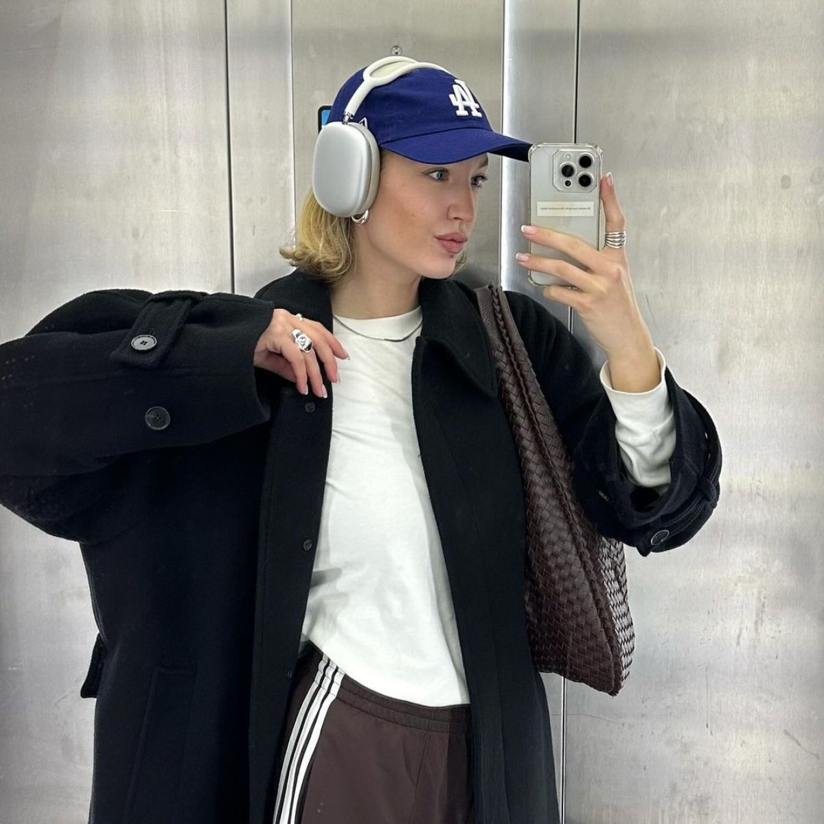 Cách phối quần thể thao cho những cô nàng yêu thích Sporty chic