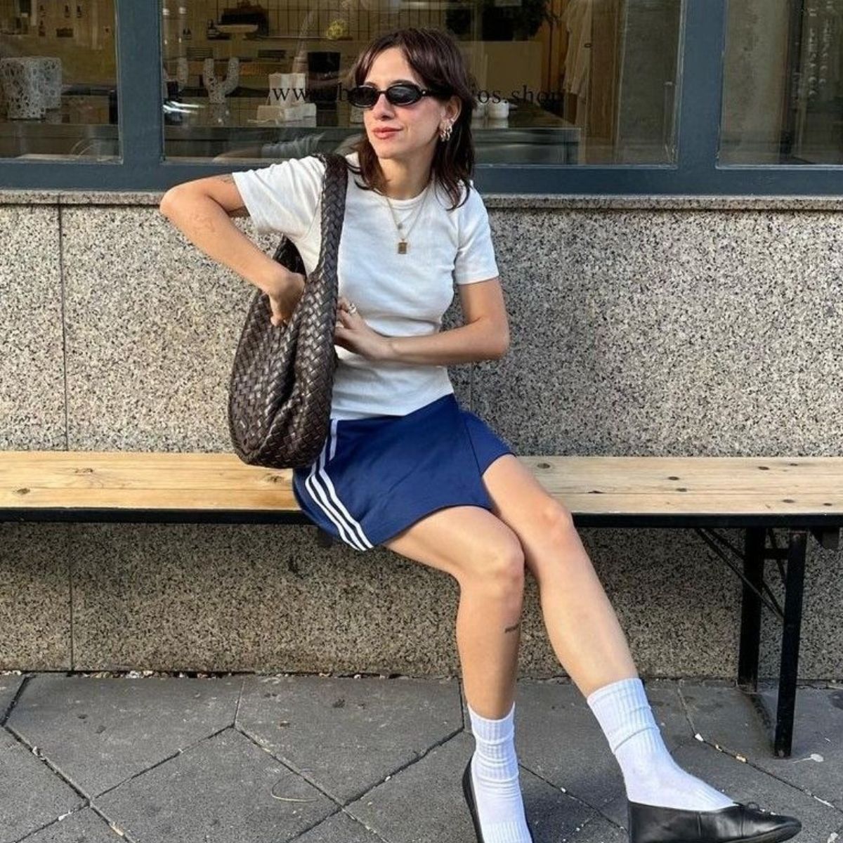 Cách phối quần thể thao cho những cô nàng yêu thích Sporty chic