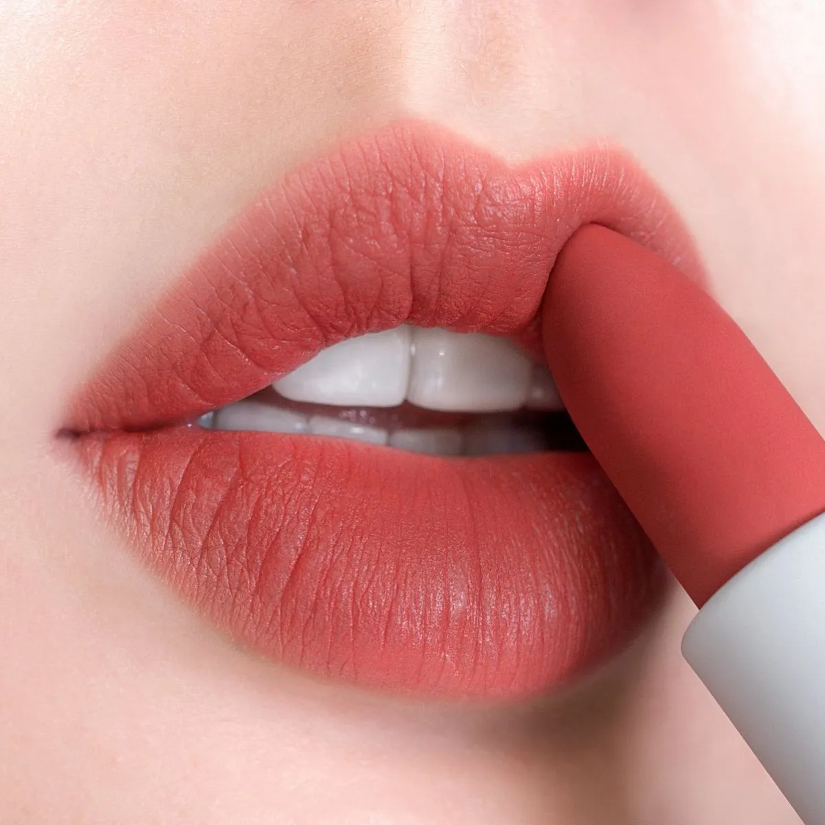 10 màu son môi con gái thích bán chạy hiện nay - 2