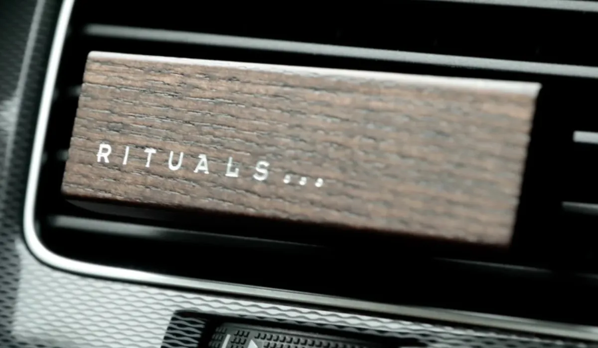 Top 10 nước hoa ô tô kẹp cửa gió chính hãng được rất yêu thích - 2