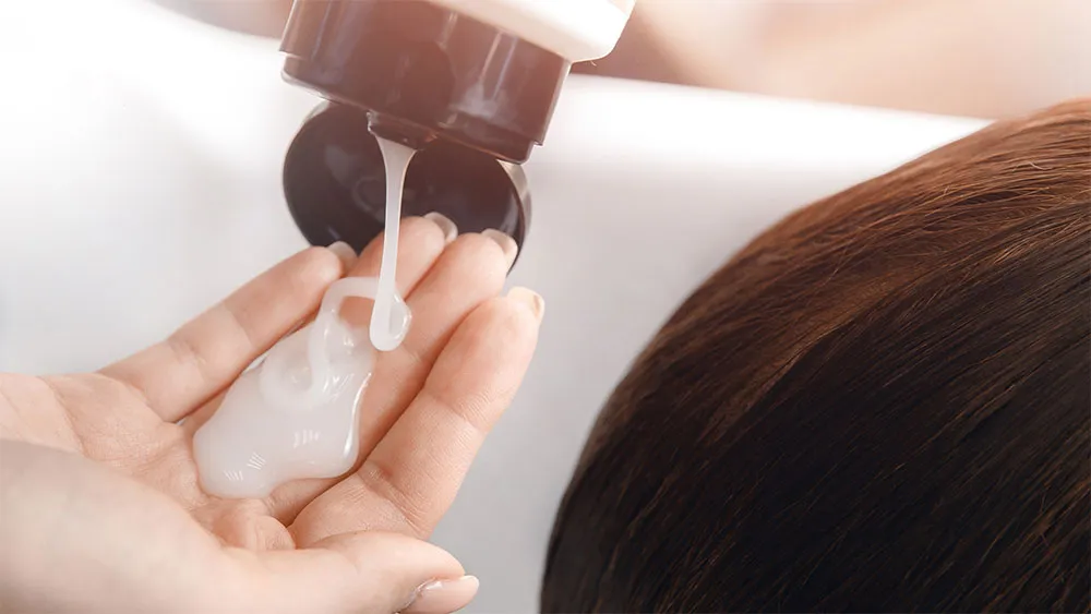 So sánh kem ủ tóc và dầu xả: Sản phẩm nào giúp tóc mềm mượt? - 2