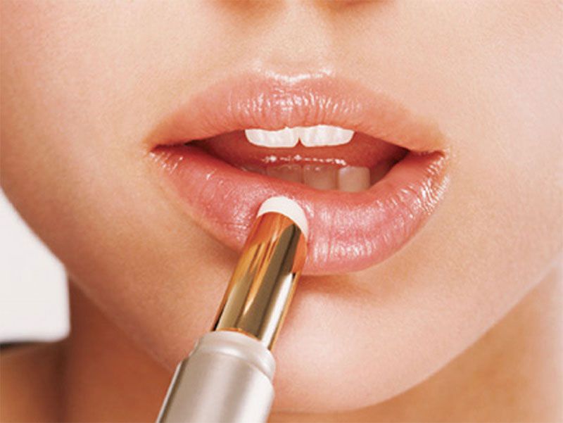 Thói quen đơn giản để hạn chế tình trạng môi thâm hiệu quả  - 1