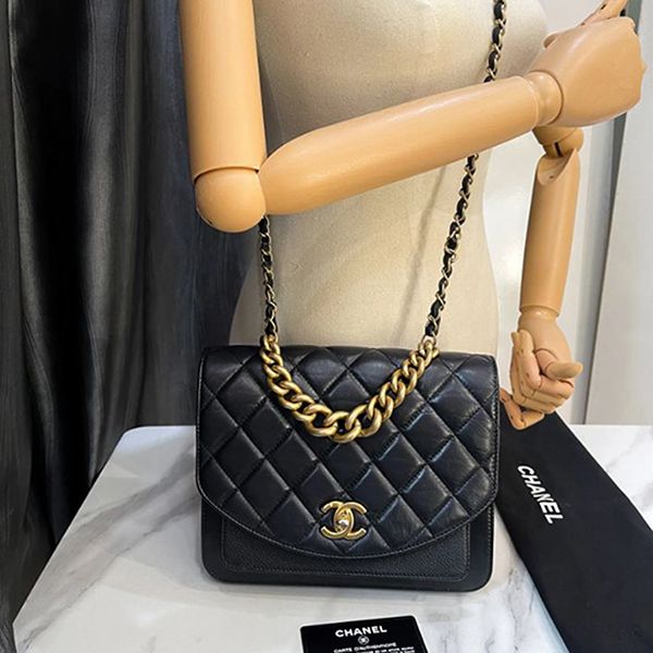 Túi Đeo Chéo Nữ Chanel Flap Bag Aged Calfskin & Gold-Tone Metal Màu Đen - Túi xách - Vua Hàng Hiệu