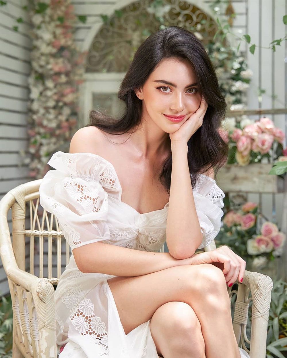 Xem ngay cách diện váy siêu xinh của Mai Davika cho hè này  - 3